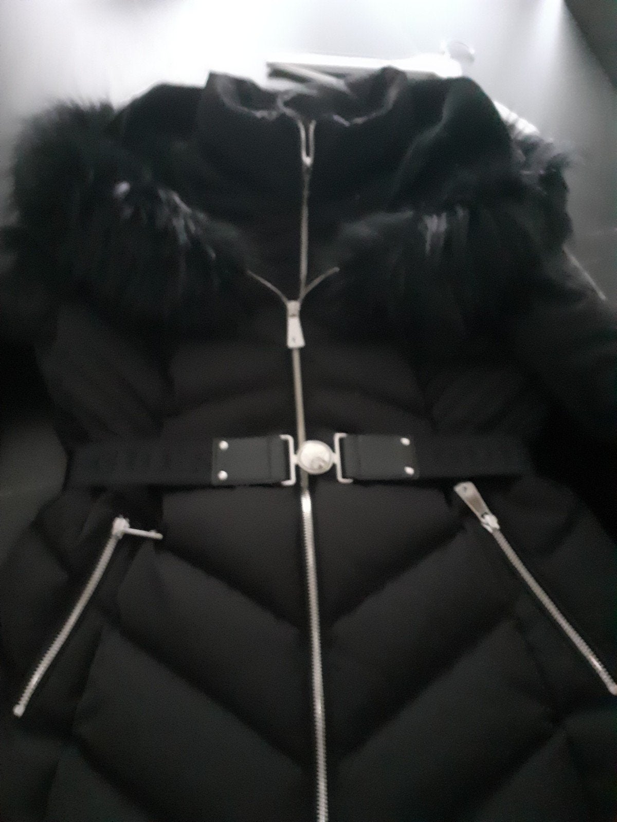 Veste Guess dite taille L, 125 euros, Vêtements | Femmes, Vestes | Hiver, Enlèvement ou Envoi, Comme neuf, Taille 42/44 (L)