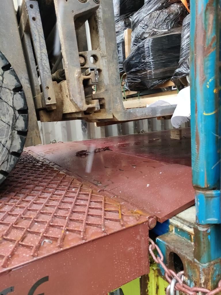 LAADRAMP CAPACITEIT 12 TON NIEUW CONTAINERRAMP, Ophalen
