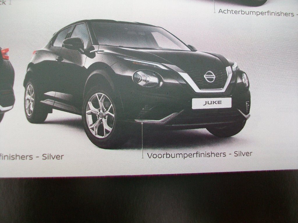 Nissan Juke F16 voorbumperfinishers - Silver, Ophalen of Verzenden