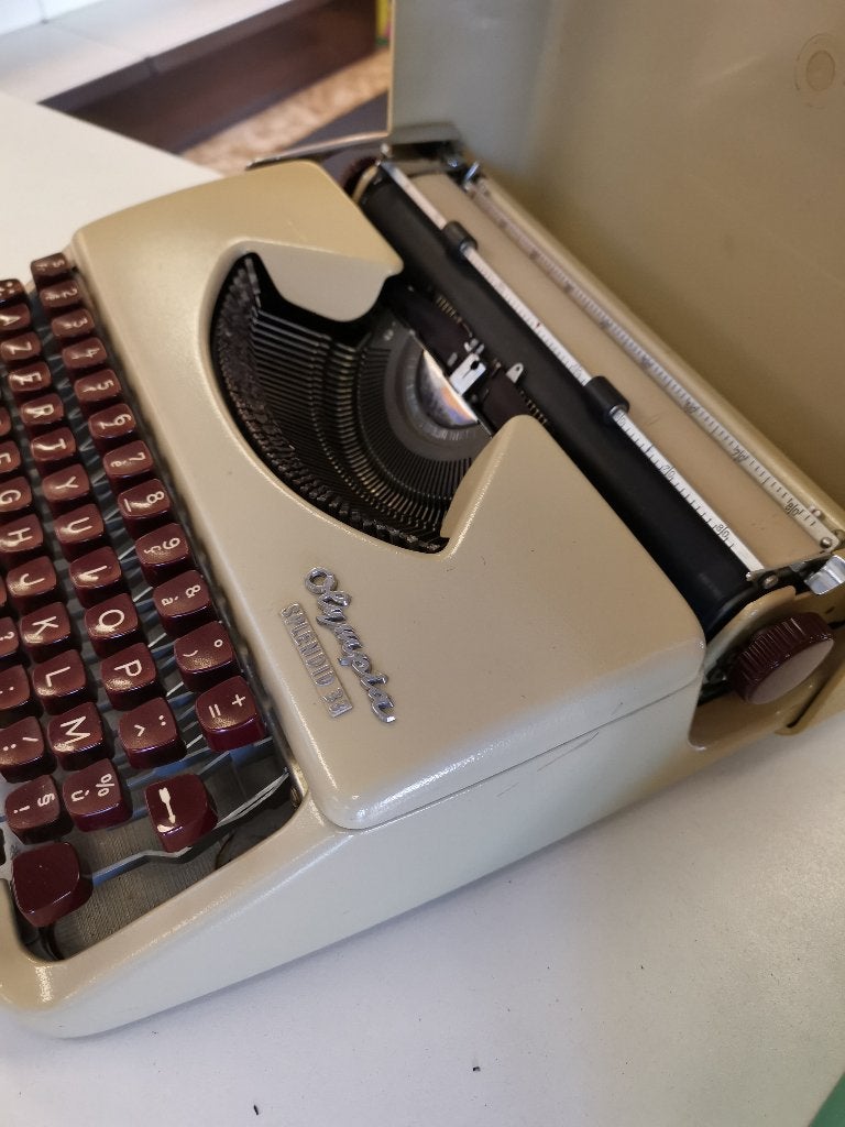 Olympus Splendid 33, Diversen, Typemachines, Ophalen, Zo goed als nieuw