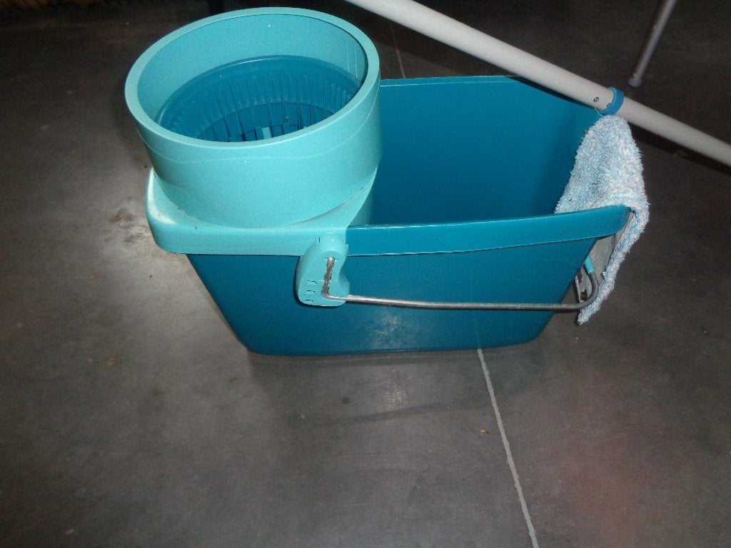 1 Leifheit vloerwisser, Huis en Inrichting, Ophalen, Dweilemmer, -bak, of -wagen