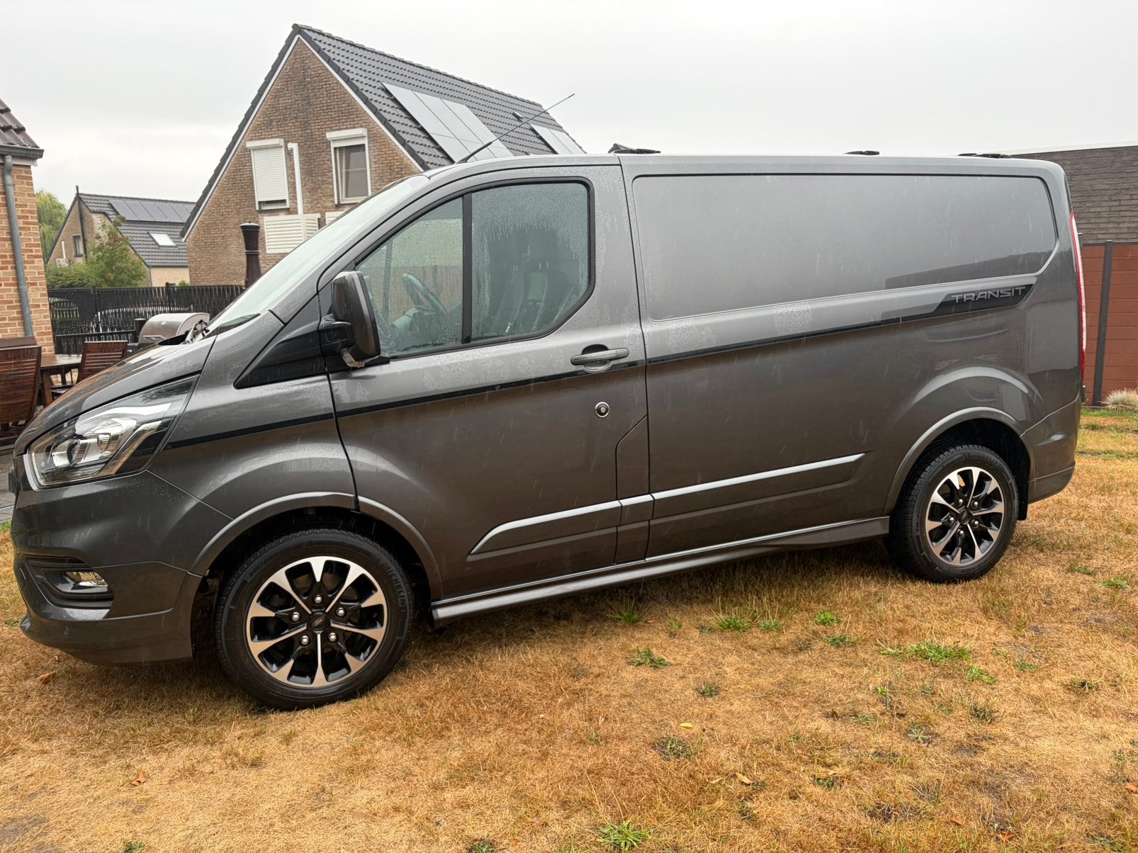 Ford Transit Custom Sport 2.0 TD 185pk, Auto's, Bestelwagens en Lichte vracht, Voorwielaandrijving, 4 cilinders, Bedrijf, Dealer onderhouden