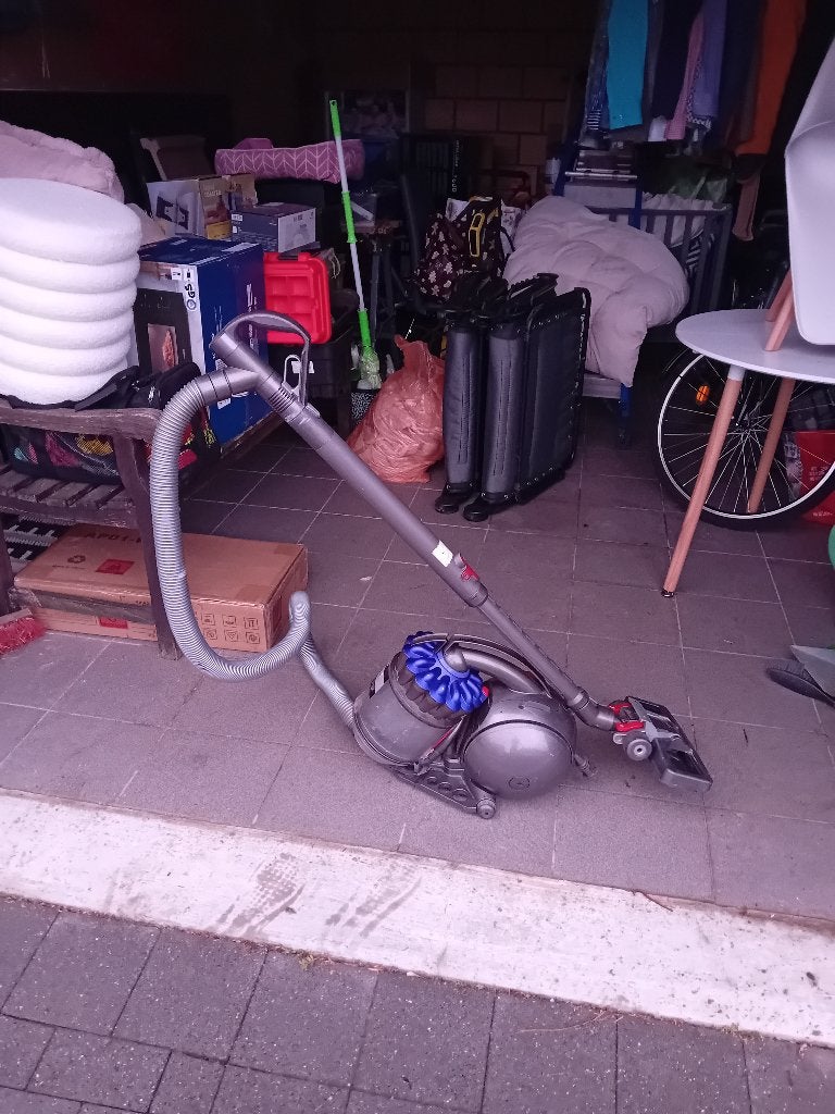 Aspirateur Dyson, Electroménager, Aspirateurs, Réservoir, Aspirateur balai, Enlèvement, Moins de 1 200 watts