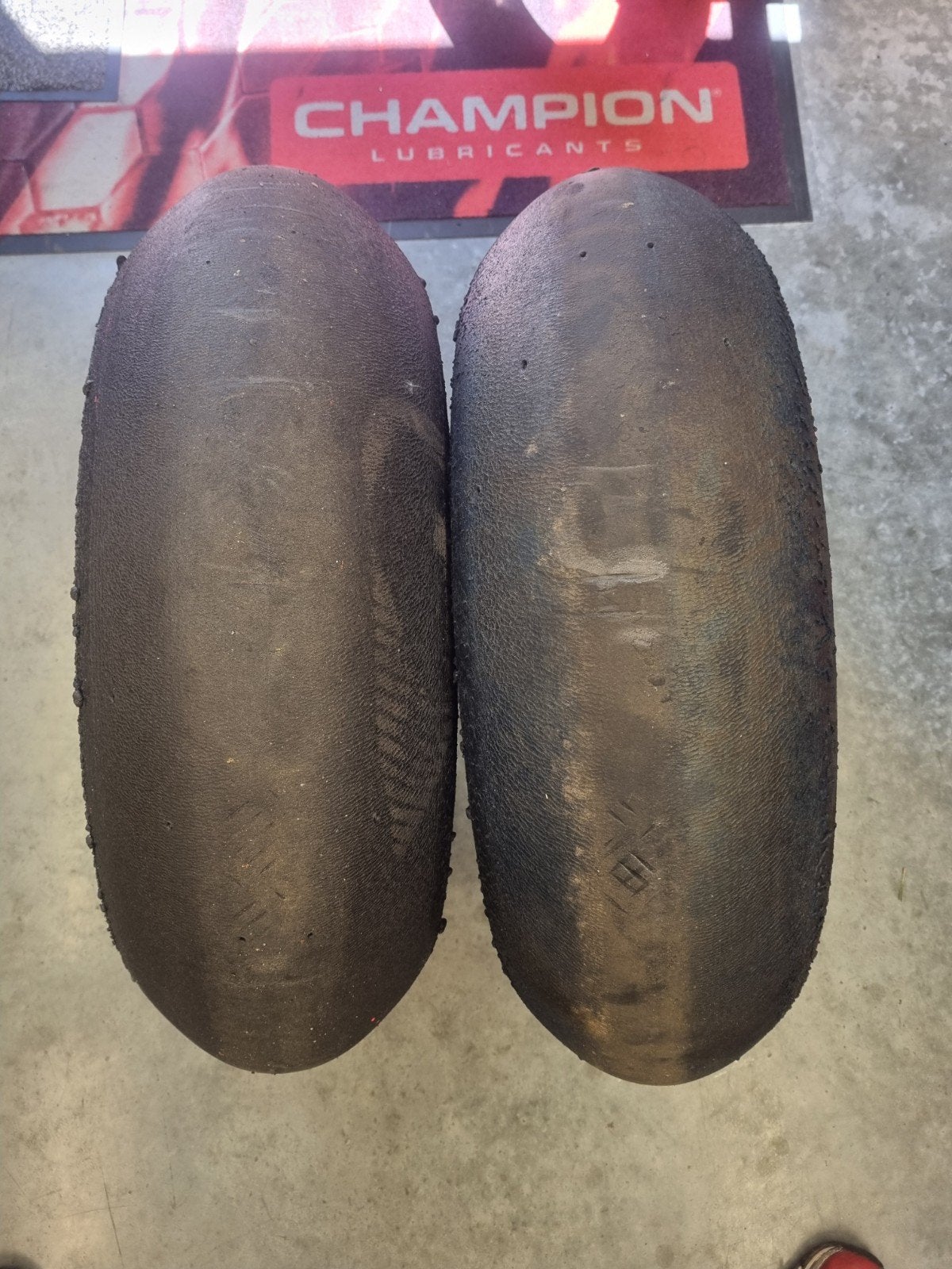Pirelli slick banden, Enlèvement, S