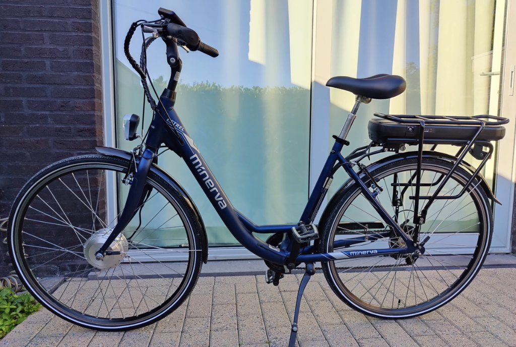 Minerva Estrel als nieuw, 47 à 51 cm, Enlèvement, Comme neuf