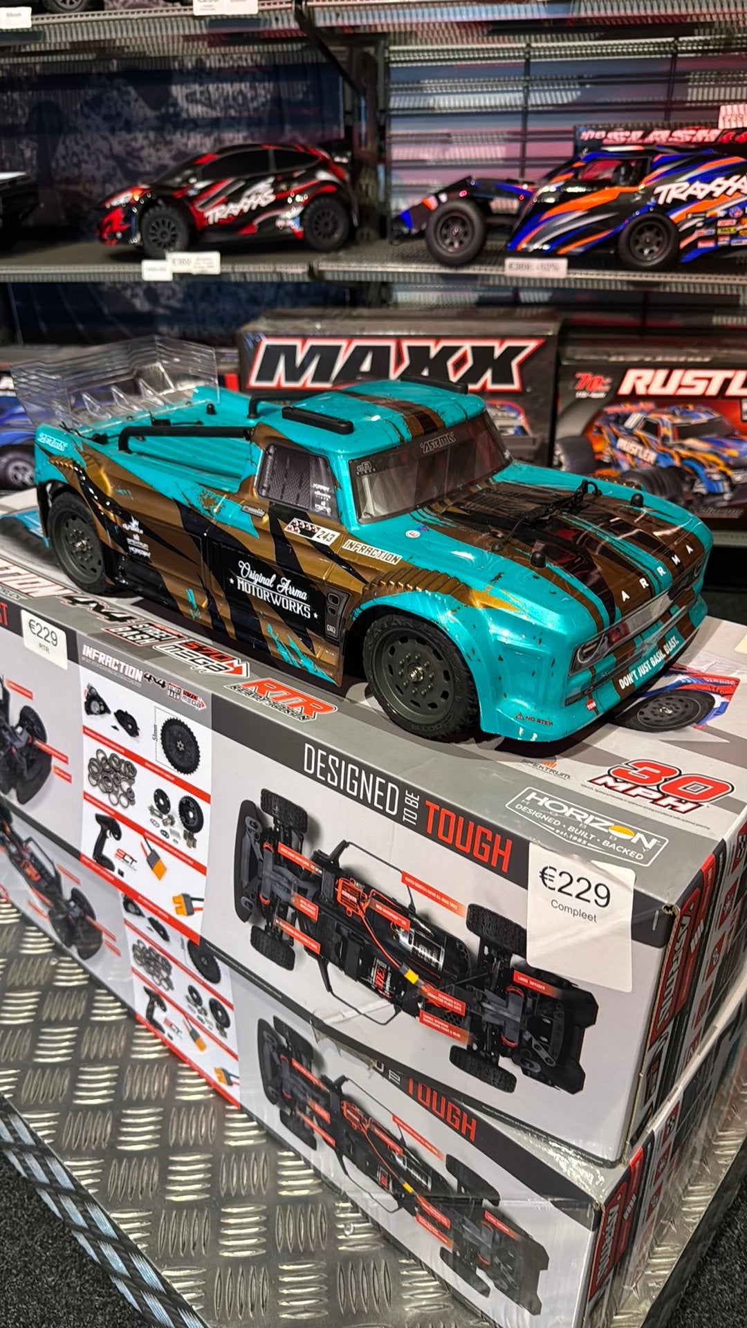 Arrma Infraction 1/8 Brushed 4x4, Hobby en Vrije tijd, Ophalen of Verzenden, Zo goed als nieuw