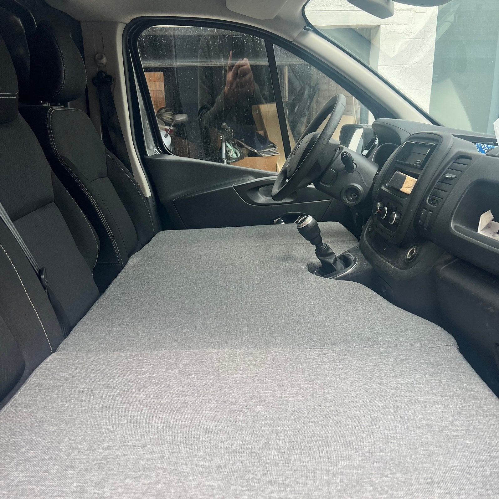 MATELAS + RIDEAUX OCCULTANTS CABINE AVANT RENAULT TRAFIC 3, Autos : Pièces & Accessoires, Habitacle & Garnissage, Renault, Enlèvement