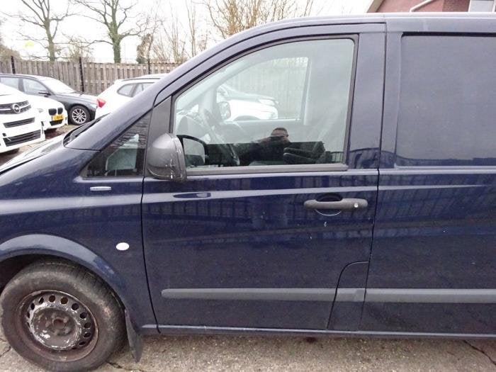 Portier 2Deurs links van een Mercedes Vito (5904), Gebruikt, -, Deur, Ophalen of Verzenden