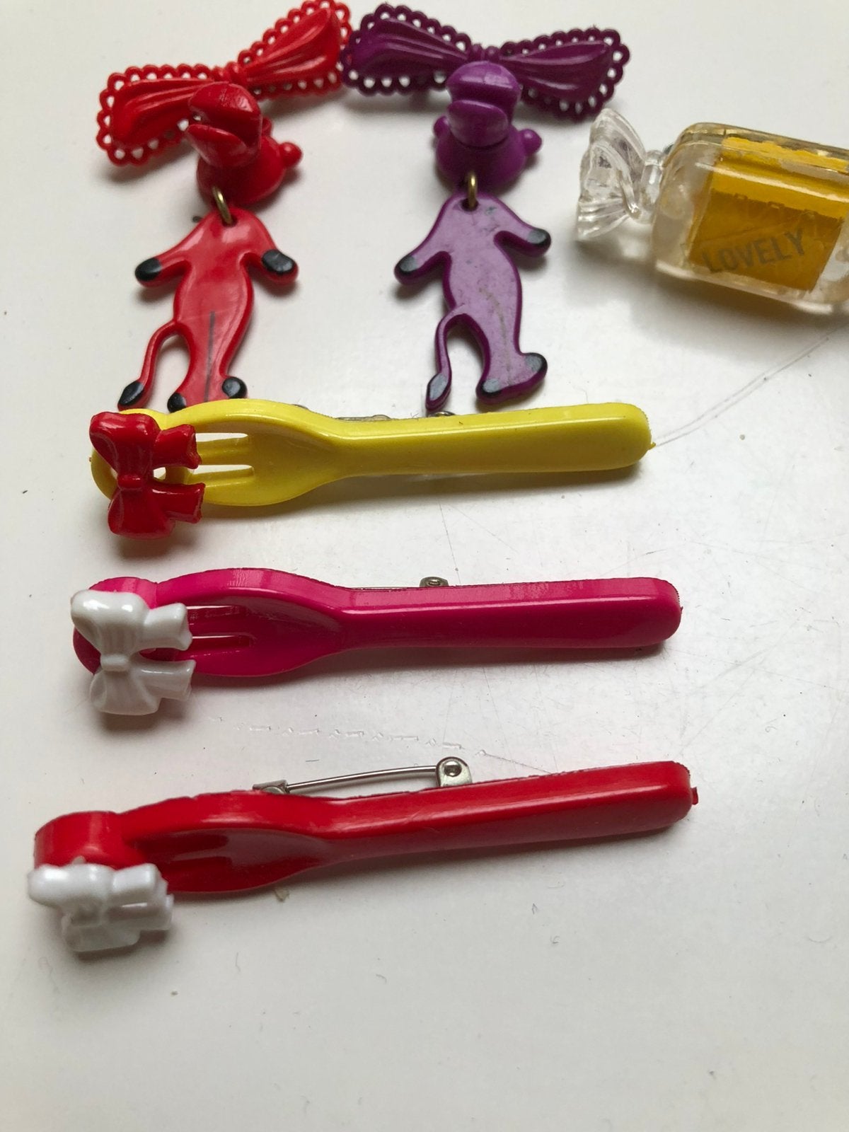 Kinder broche of speldje voor kinderen, Handtassen en Accessoires, Kindersieraden, Ophalen, Nieuw, Broche