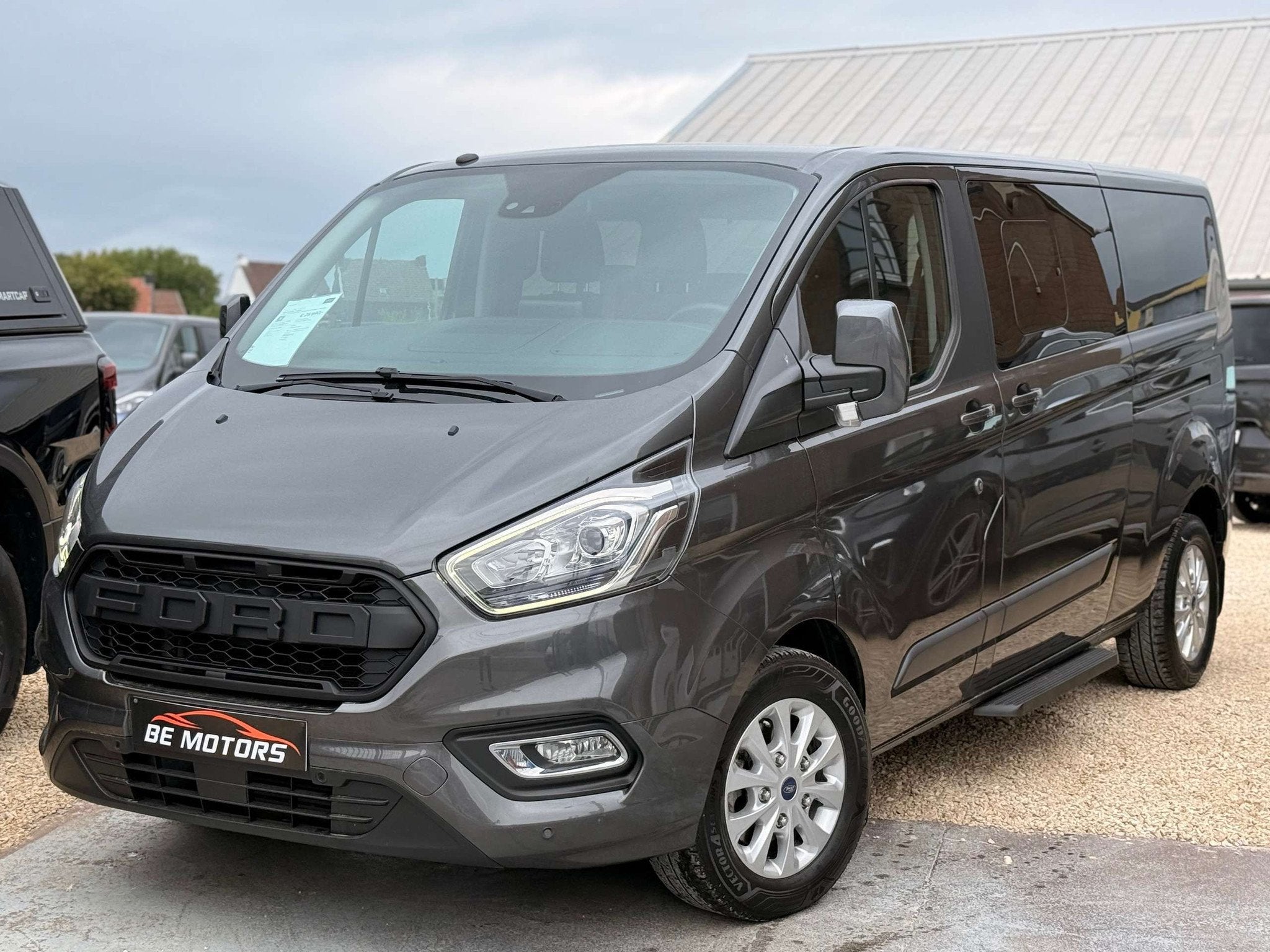 Ford Tourneo Custom 2.0 TDCi 130CV 9PL BOITE AUTO ACC LED GP, Autos, Commande vocale, Achat, Euro 6, Entreprise