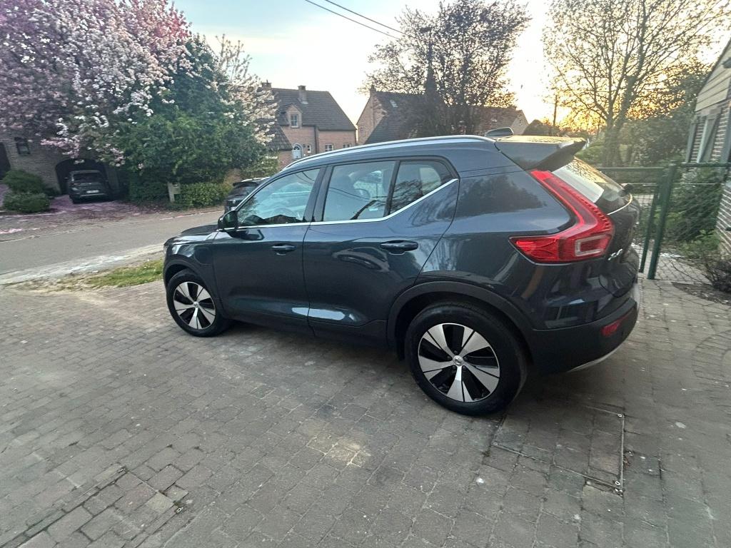 volvo xc40, Autos, Volvo, https://public.car-pass.be/verify/2123-0598-0847, Achat, Entretenue par le concessionnaire, 5 portes