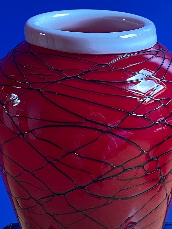 Massieve mondgeblazen retro design vaas in rood Murano glas, Vaas, Handgemaakt, Rood, Ophalen
