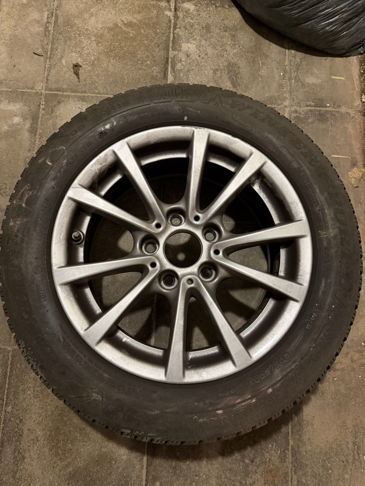 roues hiver 205/60R16 92H pour bmw f20-f30, Autos : Pièces & Accessoires, Pneus et Jantes, Pneus hiver, 16 pouces, 205 mm