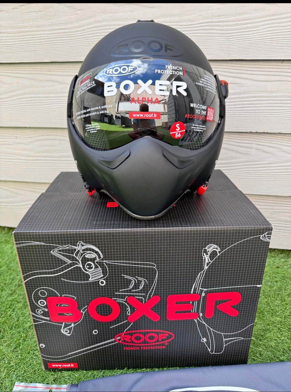 Roof boxer (NIEUW), Ophalen, Zo goed als nieuw