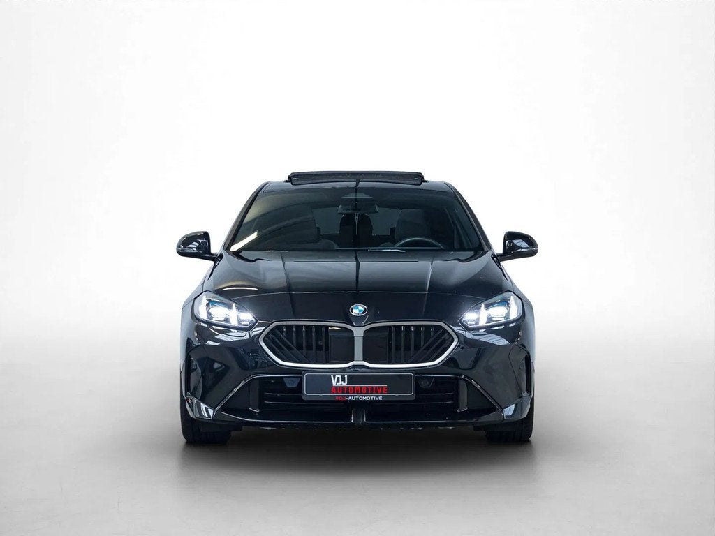 BMW 1 Serie 120 M SPORT|PANO|KEYLESS|CC|DAP|ADAPTIVE LED|, Auto's, Automaat, 1 Reeks, Gebruikt, Zwart