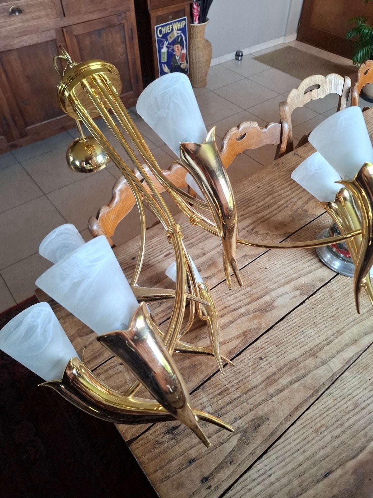Luster regency style, Enlèvement