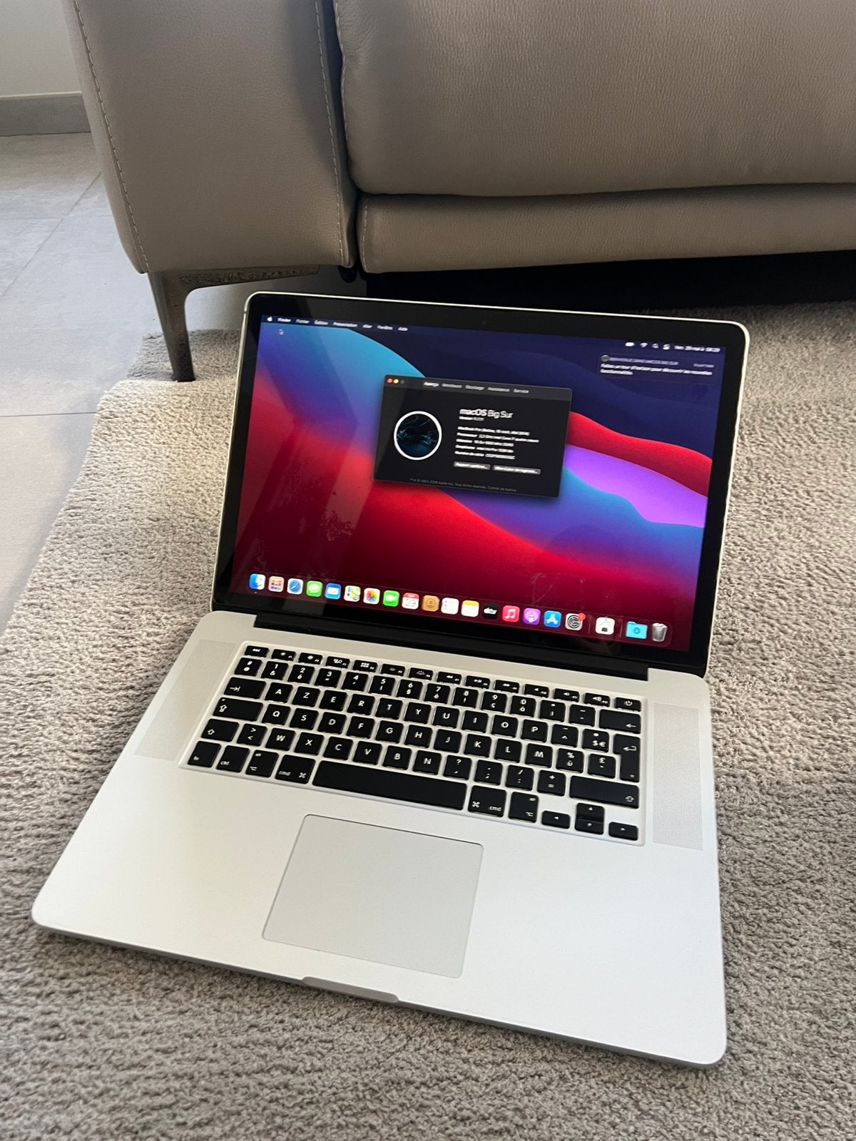 MacBook Pro 15" (2014) — €250, Computers en Software, Apple Macbooks, Zo goed als nieuw, MacBook Pro, 15 inch, 3 tot 4 Ghz, 256 GB