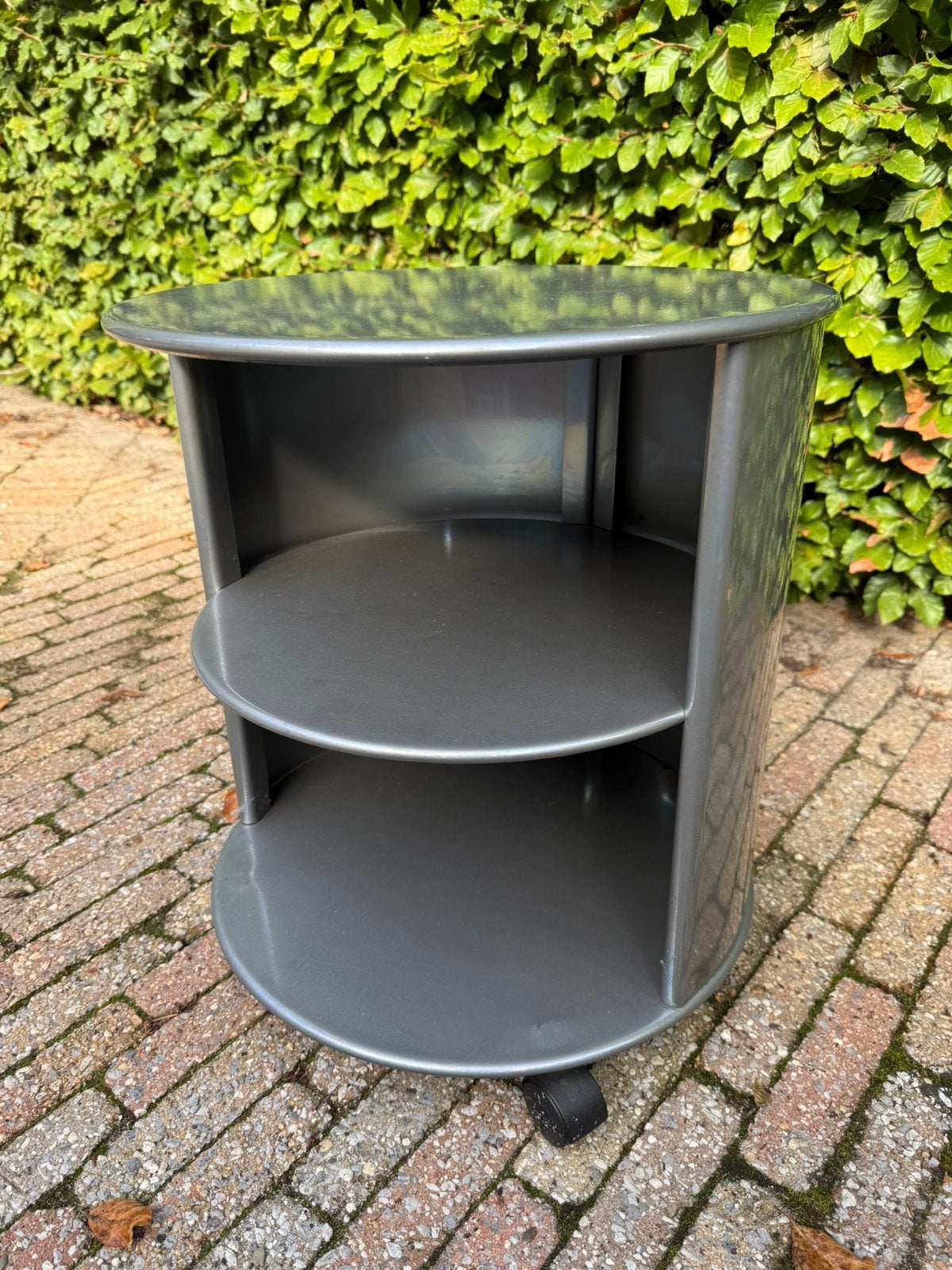 Metalen bijzettafeltje/kastje., Huis en Inrichting, Tafels | Bijzettafels, Ophalen, Gebruikt
