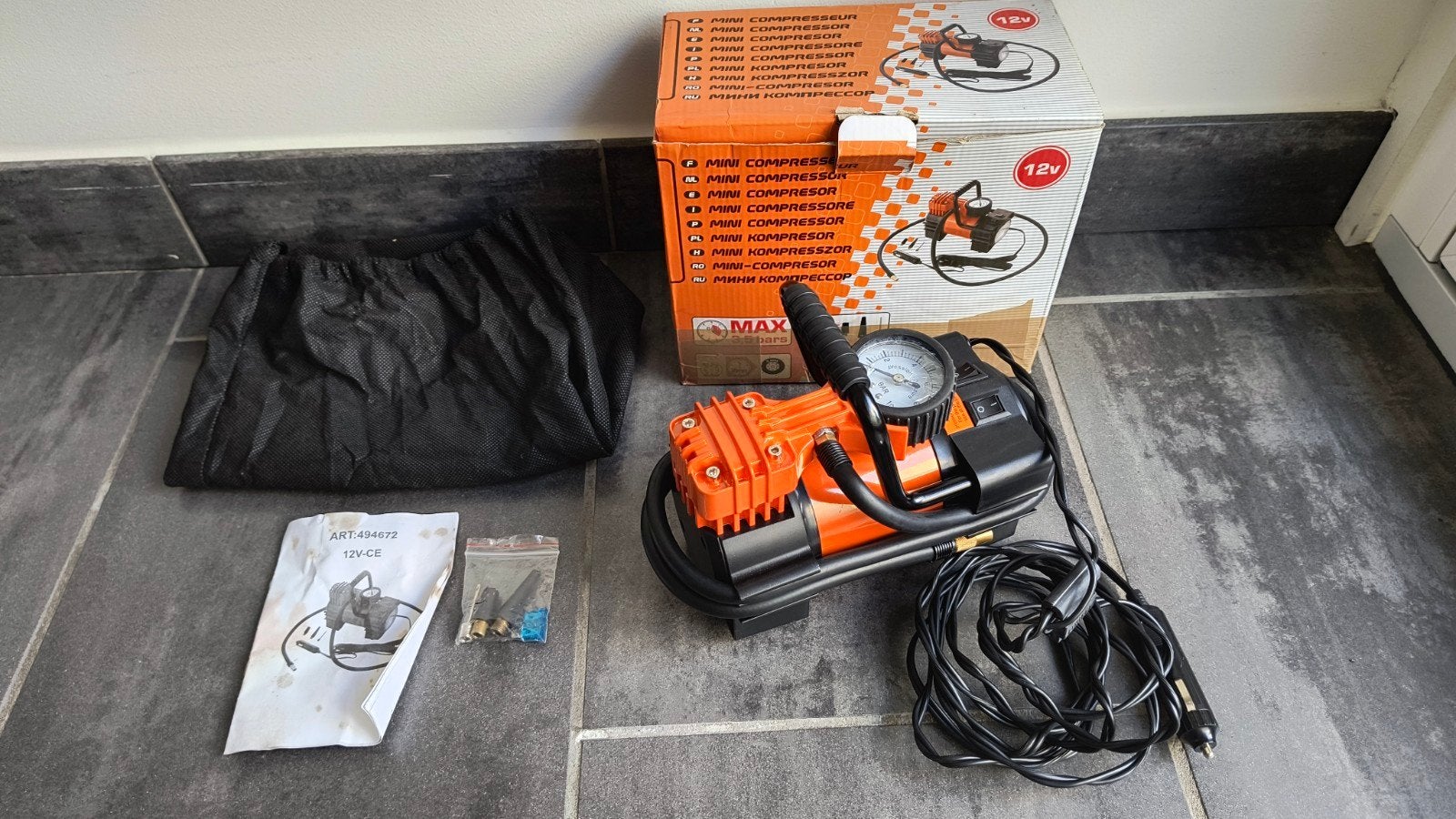 Mini compressor op 12V, Autos : Divers, Accessoires de voiture, Enlèvement ou Envoi