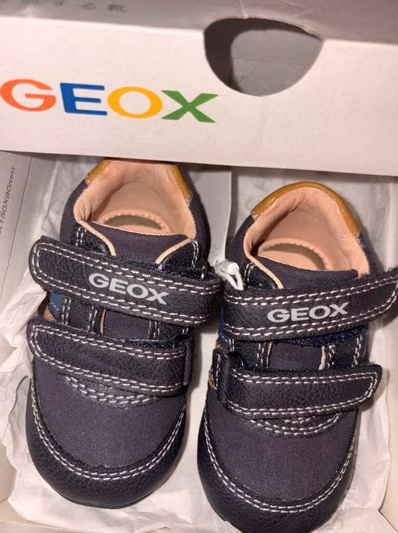 Geox Elthan respirantes / taille 18 / neuves, Enfants & Bébés, Enlèvement, Neuf