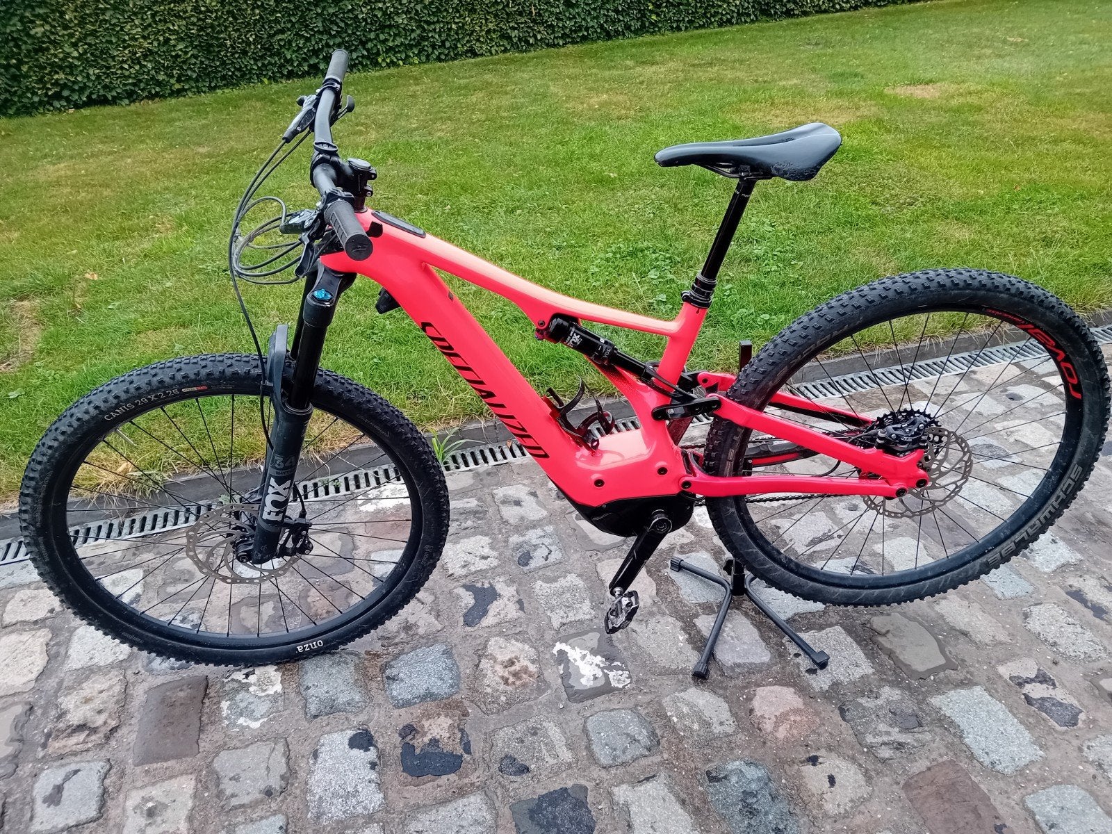 E-MTB Specialized, VTT tout suspendu, Enlèvement, Utilisé, Frein à disque