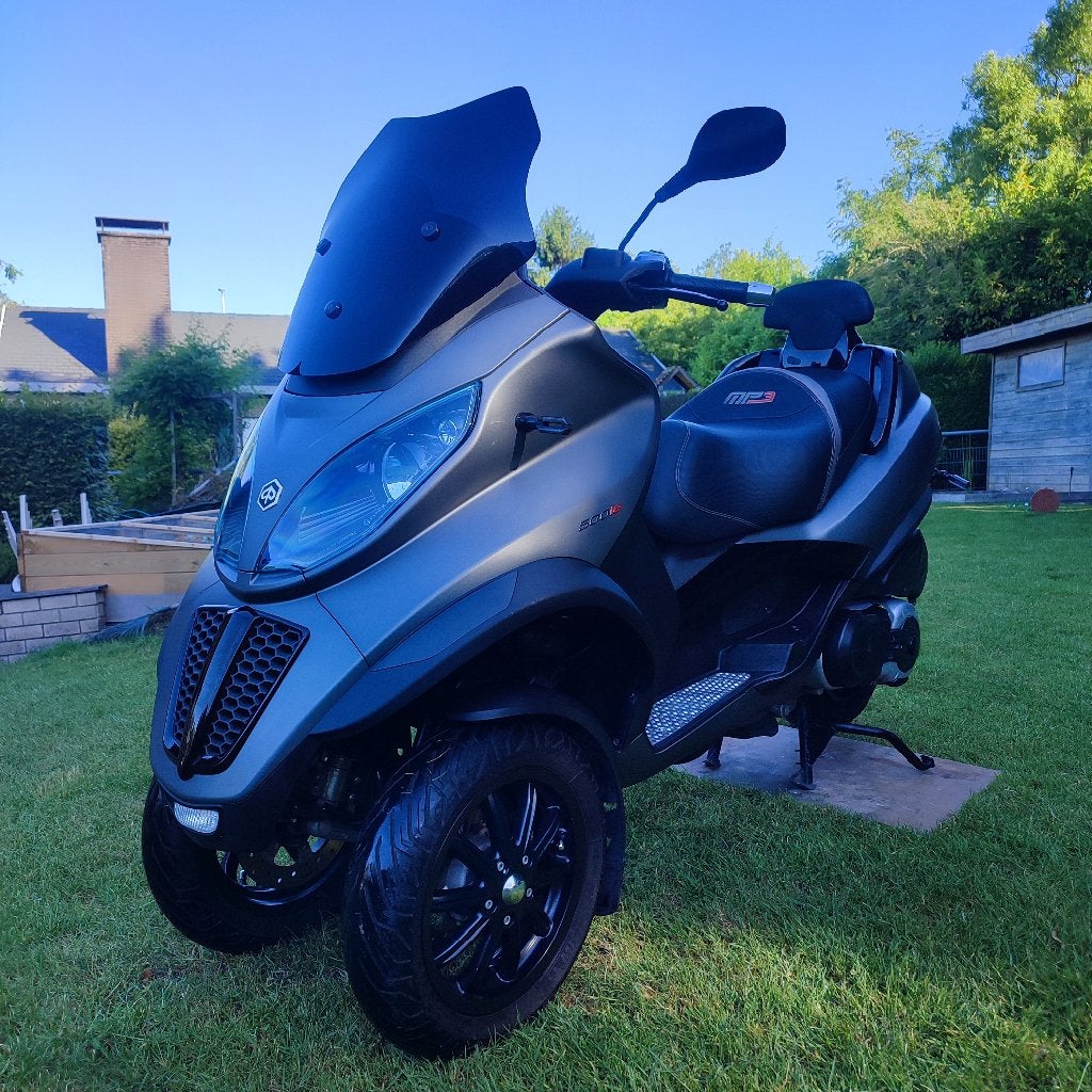 PIAGGO 500cc SCOOTER (D.W.Z. SPORT), Sportuitlaat, Occasion, Particulier, 2 cilinders