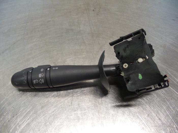 Richtingaanwijzer Schakelaar van een Renault Laguna (Laguna, Gebruikt, -, Renault, -