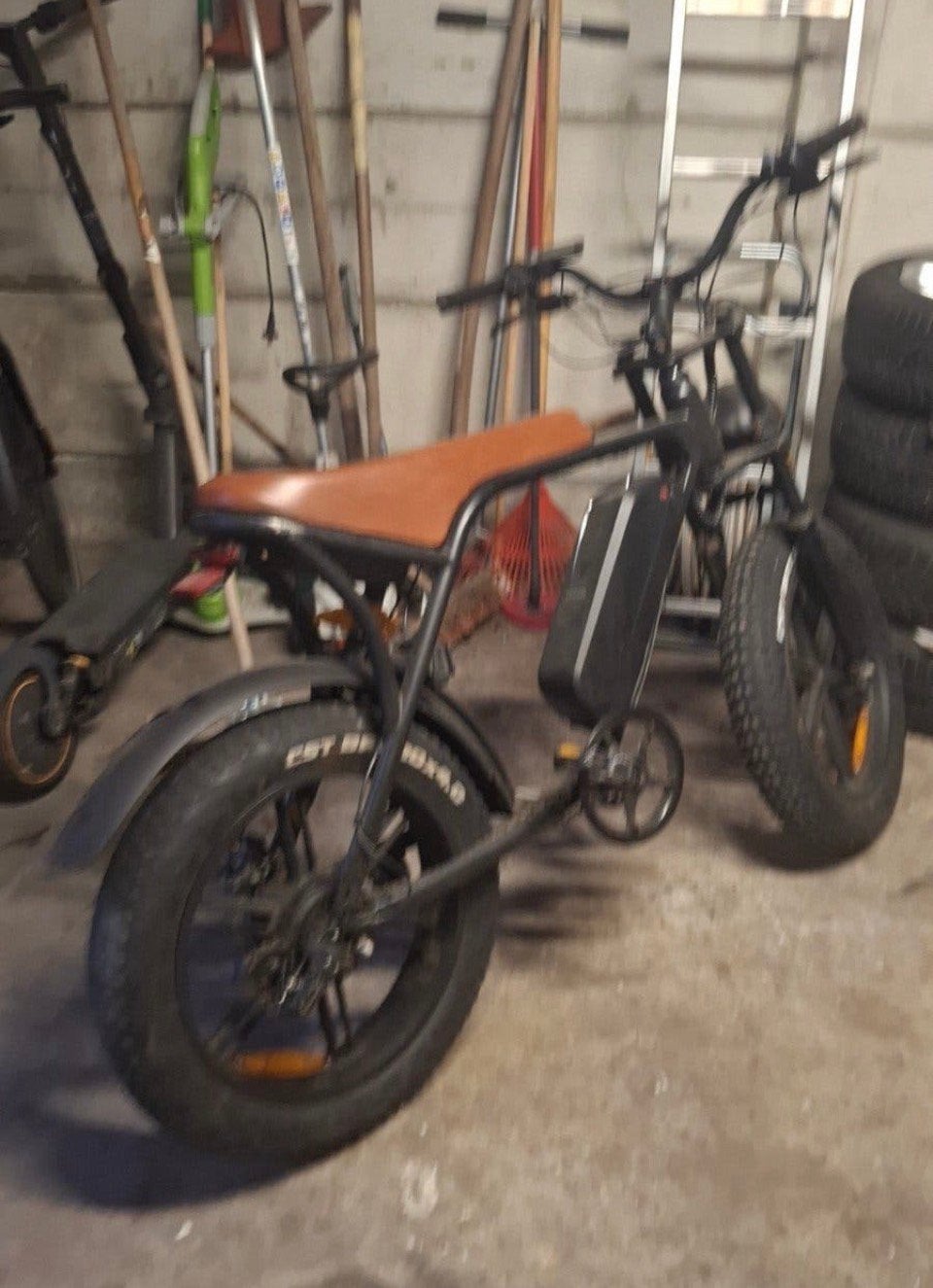 Fat bike v8 motorstuk, Fietsen en Brommers, Ophalen, Zo goed als nieuw