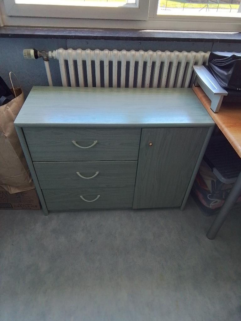 Commode et 2 tables de nuit rainuré vert d'eau, Enlèvement, Utilisé