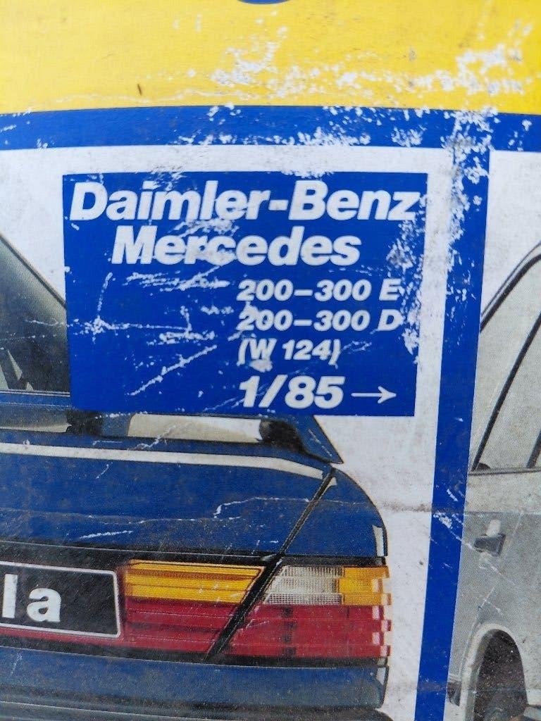 Plaque décorative Mercedes W124 design derrière Heckblende, Autos : Pièces & Accessoires, Enlèvement, Neuf, Arrière, Mercedes-Benz