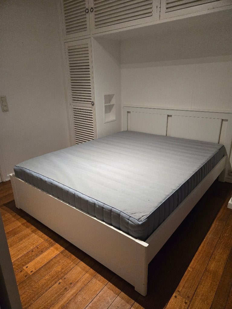 Wit bedframe + houten boxspring, Ophalen, Gebruikt, Wit, Tweepersoons