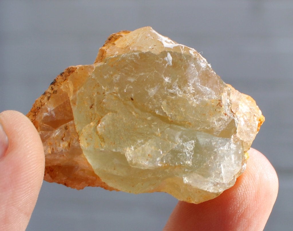 KWARTS op FLUORIET mijn van L'avellan in FRANKRIJK, Ophalen of Verzenden, Mineraal