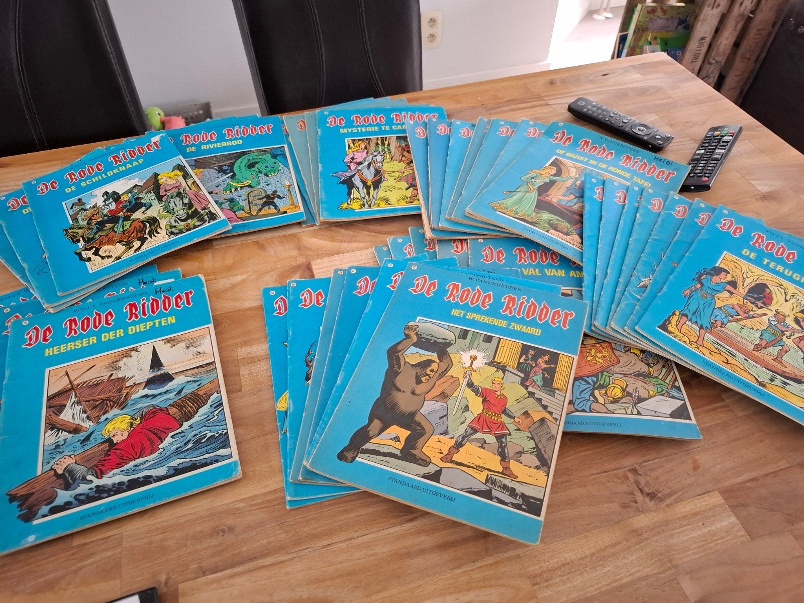 De rode ridder,  allemaal oude boeken, Enlèvement
