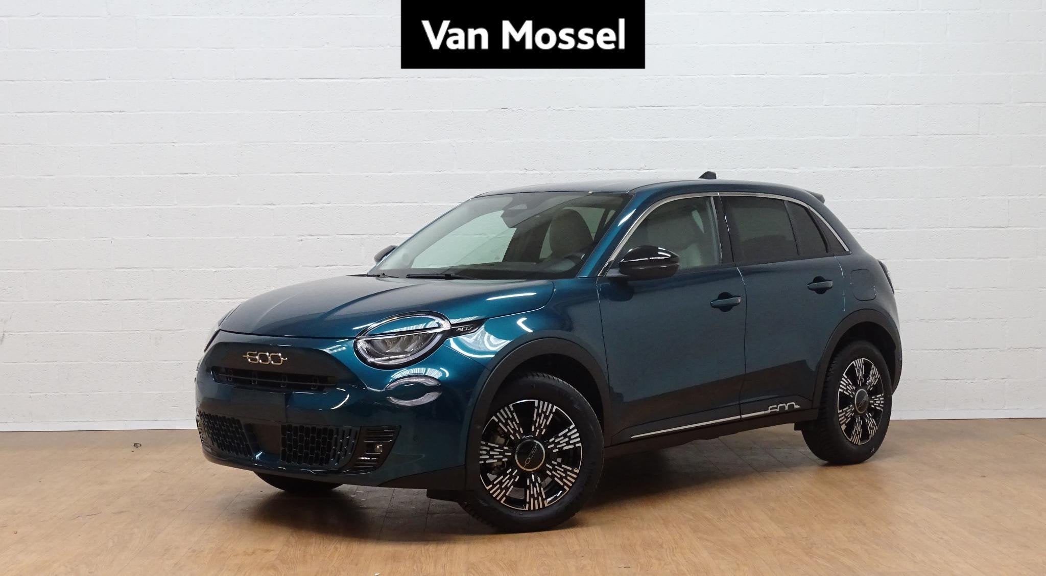Fiat 600 1.2 Hybrid 145cv DCT La Prima (automatique), Autos, 145 ch, Achat, 1280 kg, Entreprise