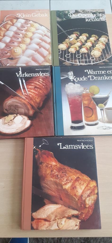 5 kookboeken praktisch koken, Ophalen