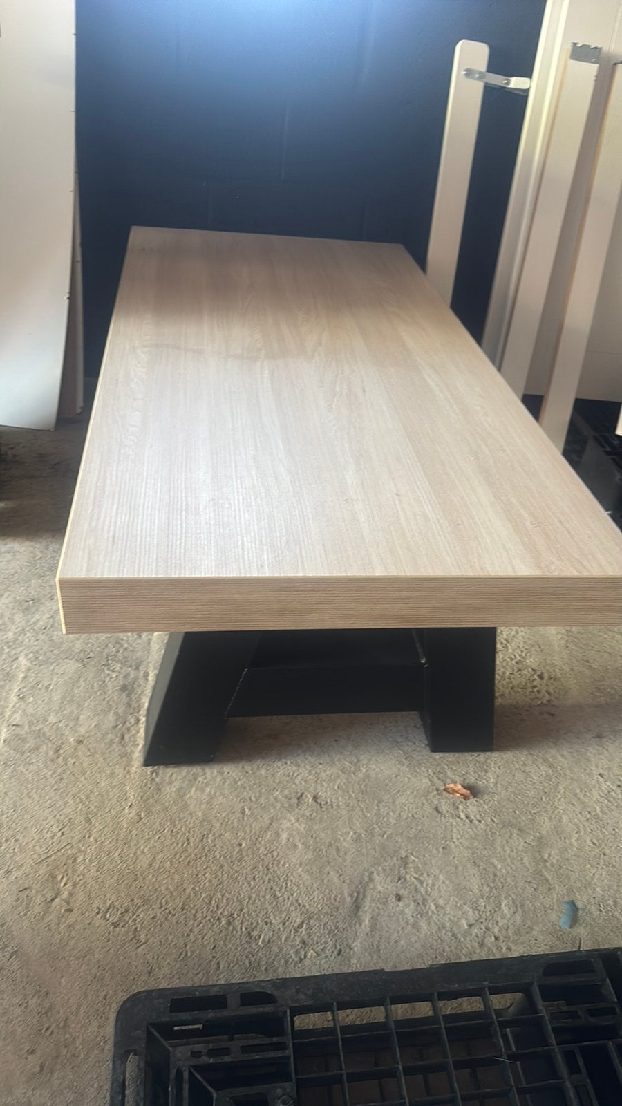 Salontafel nieuw, Ophalen