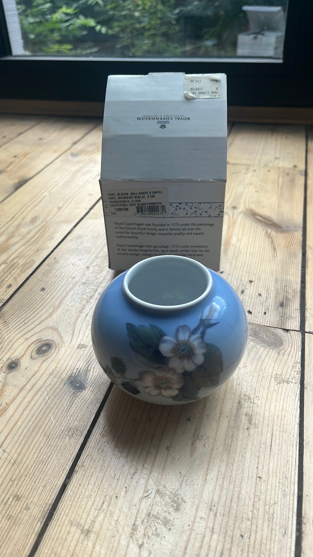 petit vase bouleRoyal Copenhagen., Enlèvement