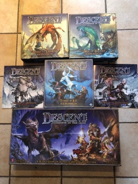 DESCENT JOURNEYS IN THE DARK 1st ed : DE INTEGRAAL!, Hobby en Vrije tijd, Ophalen of Verzenden