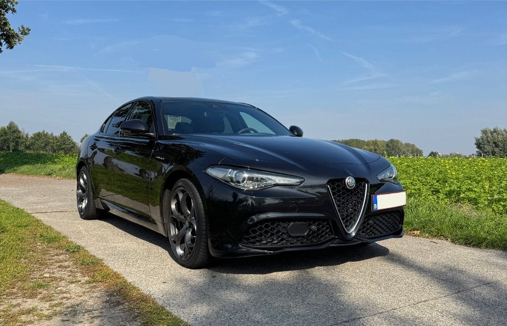 Alfa Romeo Giulia Veloce Q4, Auto's, Automaat, 1995 cc, 4 cilinders, Zwart