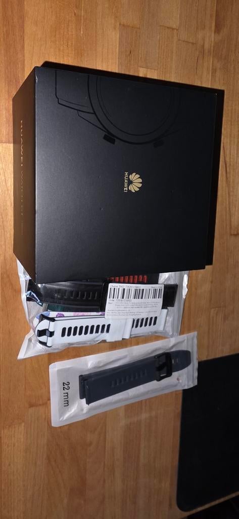 Huawei watch gt 46mm, Sports & Fitness, Cardiofréquencemètres, Comme neuf, Autres marques, Étanche, Enlèvement