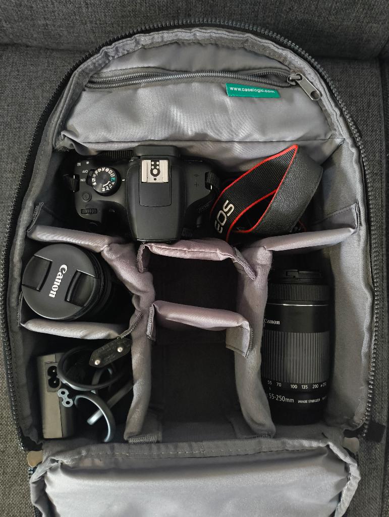 Canon EOS 1300D + 2 lenzen + statief + tas, Audio, Tv en Foto, 18 Megapixel, Spiegelreflex, Canon, Ophalen of Verzenden