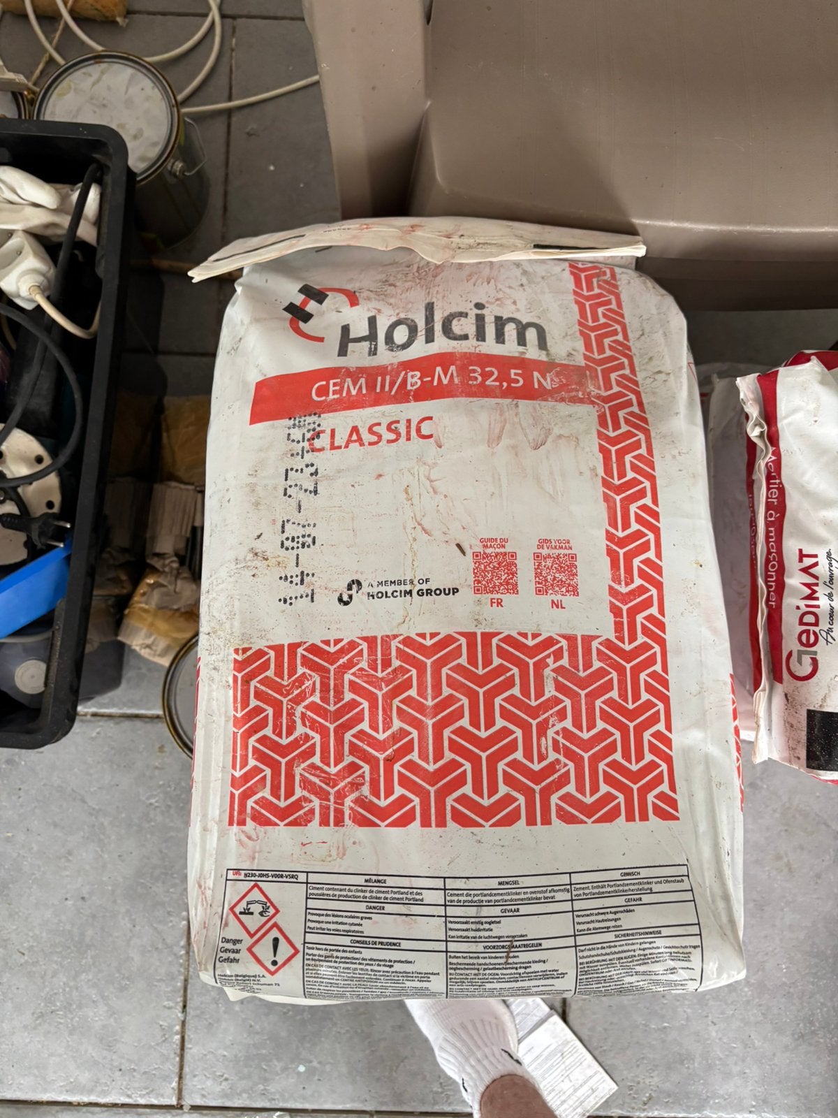 Sac de ciment, Enlèvement, Neuf