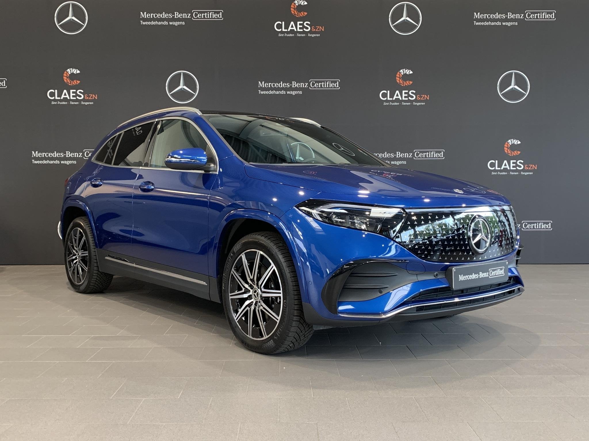 Mercedes-Benz EQA 250+ Star Edition - DOS 8843, Auto's, Stof, Gebruikt, https://public.car-pass.be/vhr/4555b7d5-9f9e-42fb-92f8-2452e55879b1
