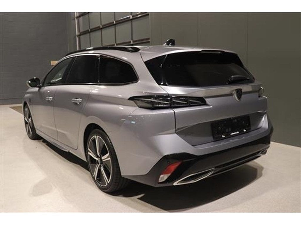 Peugeot 308   SW 1.2t pureTech GT, Autos, Argent ou Gris, Achat, Ordinateur de bord, Entreprise