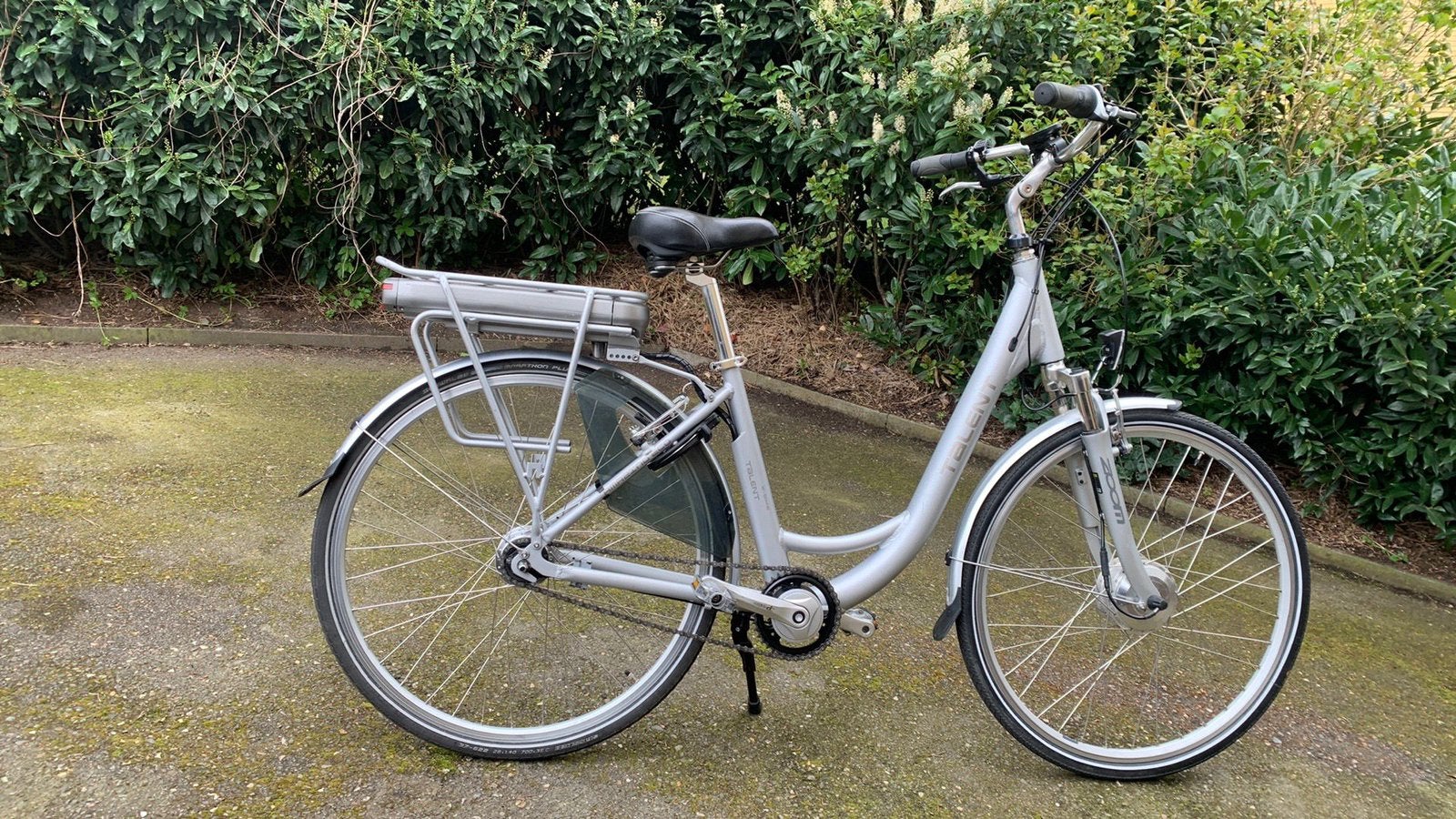 Elektrische fiets talent, Fietsen en Brommers, Ophalen, Zo goed als nieuw