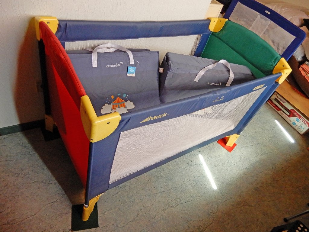 Plooibare reisbedje  130x69x84 cm, Kinderen en Baby's, Kinderkamer | Bedden, Ophalen, Gebruikt