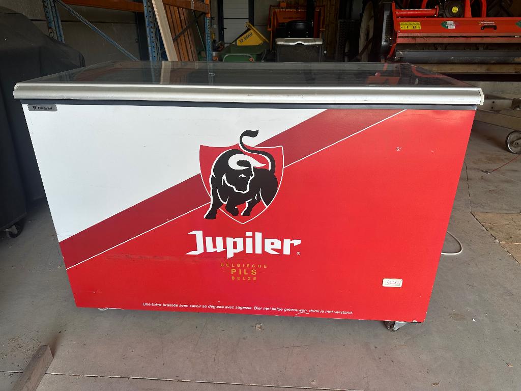 Bahut frigo à louer, Enlèvement