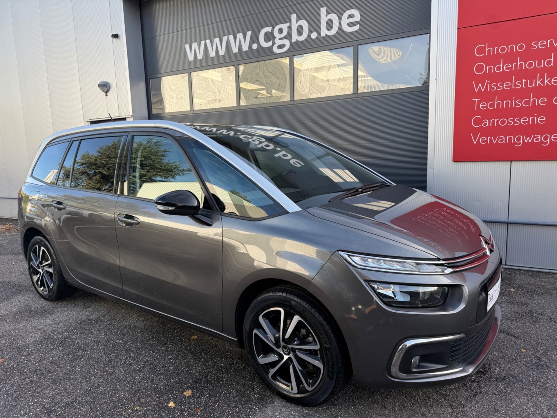 CITROEN GRAND C4 SPACETOURER 12 EAT8 130pk SHINE 7PLAATSEN L, Auto's, Monovolume, Gebruikt, Parkeerassistent, 7 zetels