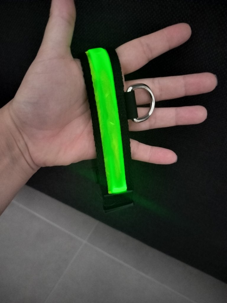 Honden halsband - licht in donker - fluo - oplaadbaar, Dieren en Toebehoren, Hondenhalsbanden en Penningen, Ophalen of Verzenden