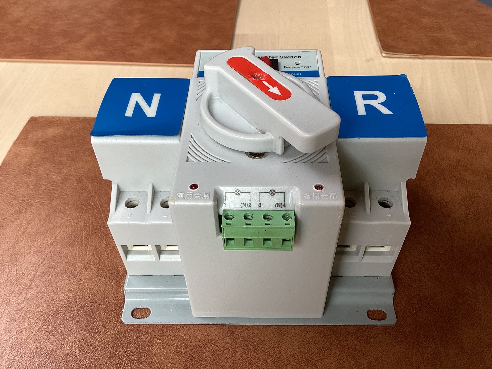 Commutateur de transfert automatique à 4 pôles, Enlèvement ou Envoi, Comme neuf